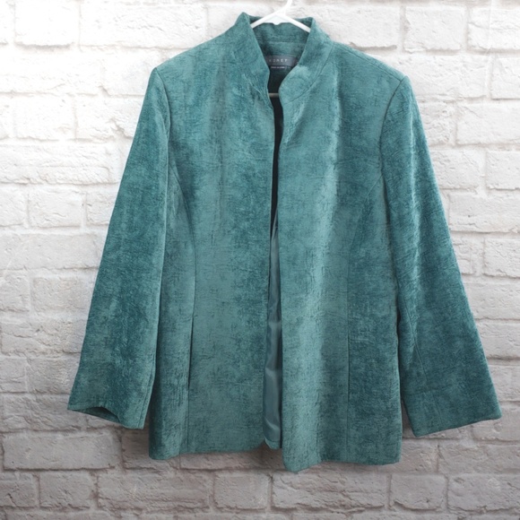 Koret Jackets & Blazers - Koret women's Green Tapestry Blazer sz14